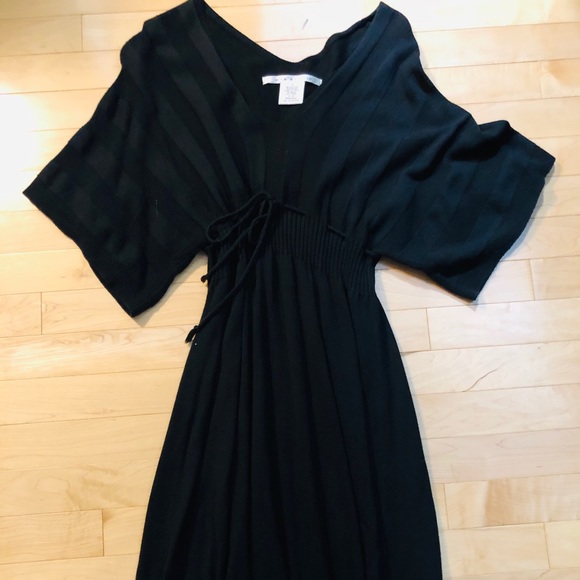 Max Studio Dresses & Skirts - Super cute black MAX STUDIO dress